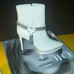 Jennifer Lopez platform Boots